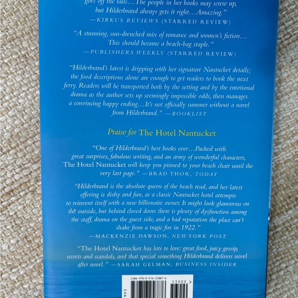 Elin hilderbrand book Swan song - Picture 3 of 4